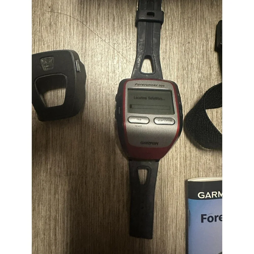 Garmin Forerunner 305 GPS Fitness Watch Heart Rate Monitor w/Box parts only